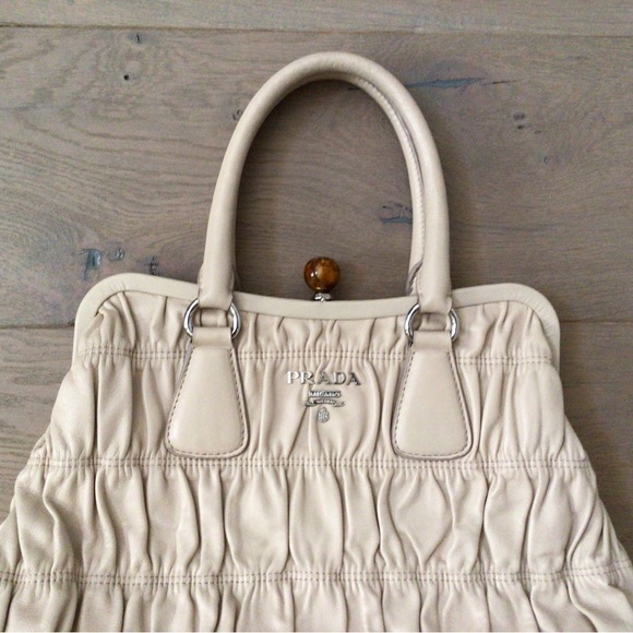 Prada Bag Nappa Gaufre Cream tone - Picture 5 of 14